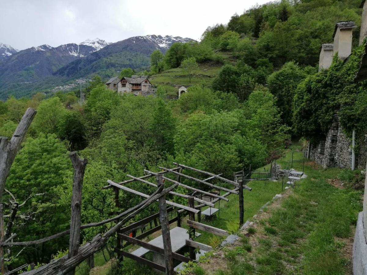 Casa Vacanze La Carbunera Villa Domodossola Bagian luar foto