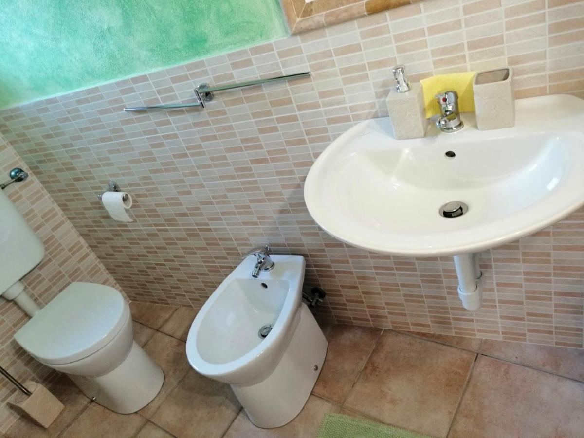 Casa Vacanze La Carbunera Villa Domodossola Bagian luar foto